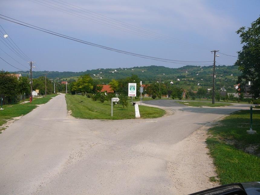 PécselyBorospince Vendeghaz别墅 外观 照片